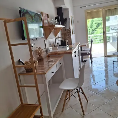 Cozy In Center Apartament Himara
