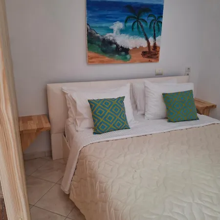 Cozy In Center * Himara