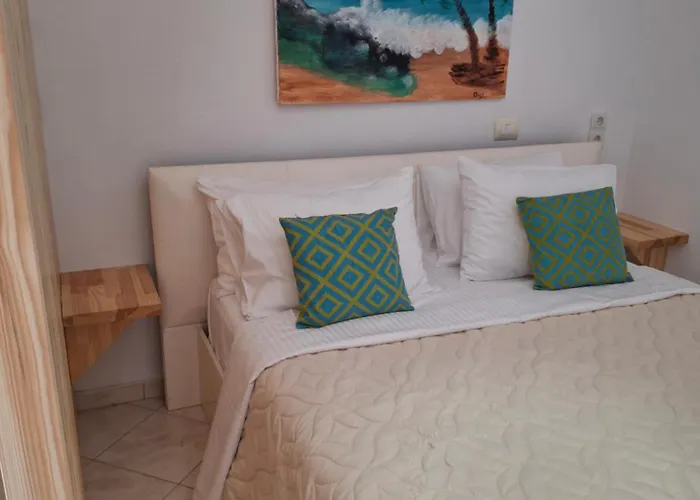 Cozy In Center * Himara
